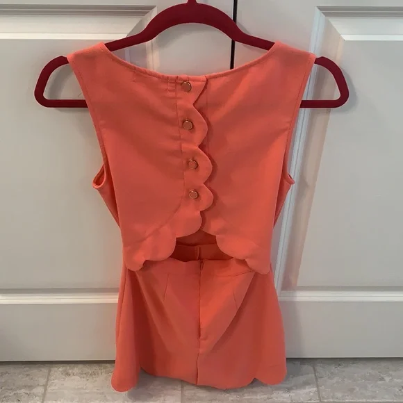 Scalloped Romper - Picture 2 of 4